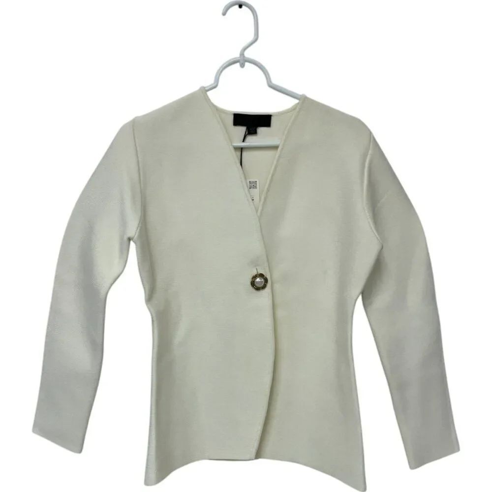 Zara Womens Sweater Size M Ivory Smooth Knit Cardigan Vneck Casual 4192/005 NWT